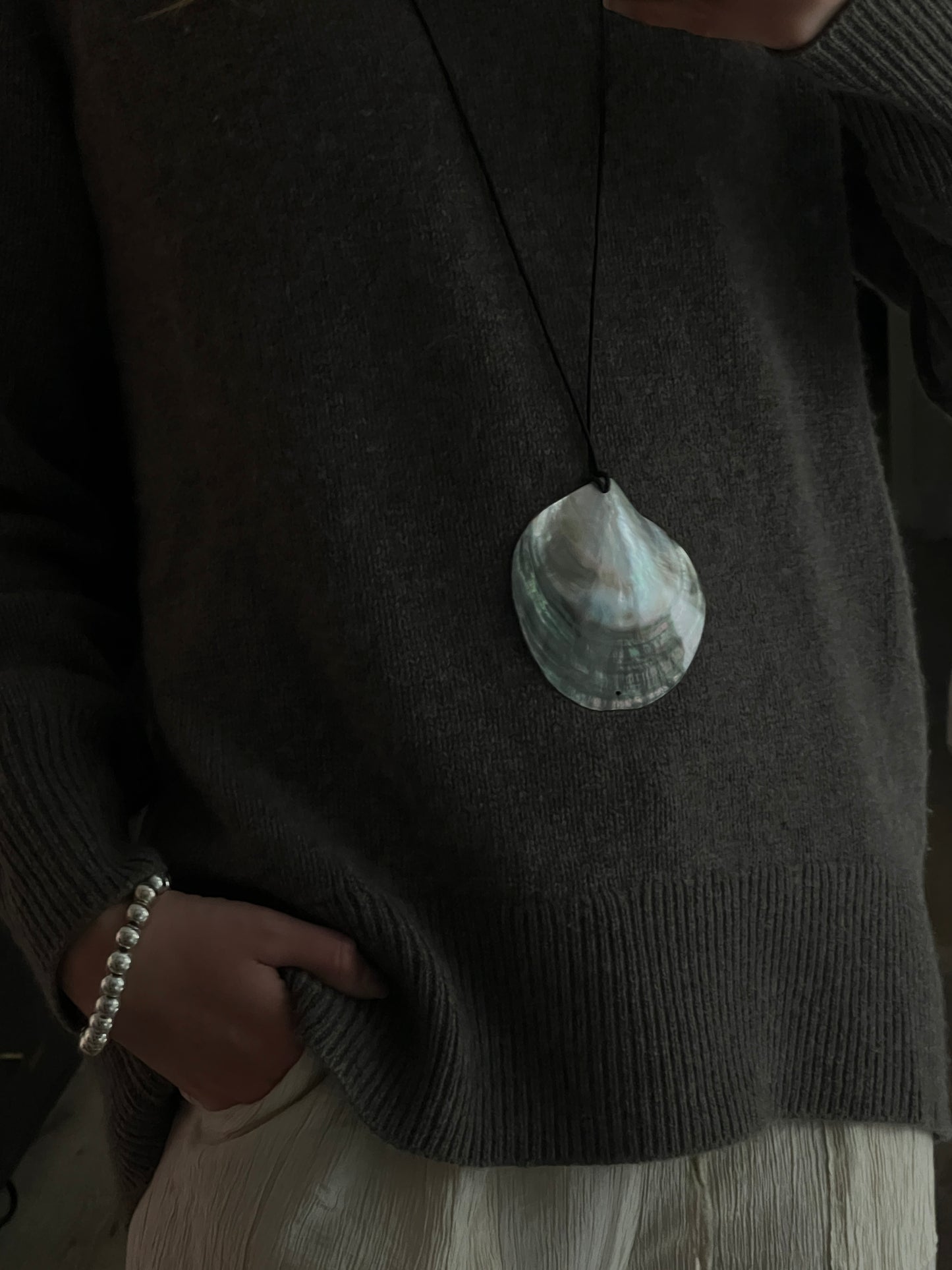 Onya Shell Pendant Necklace