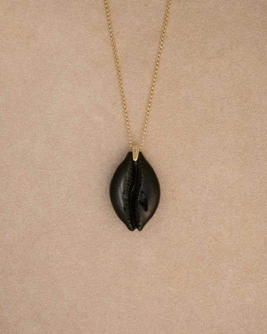 Alaia Onyx Shell Charm