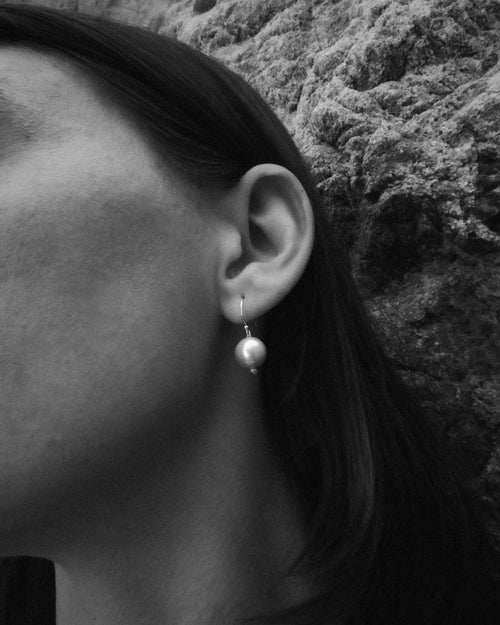 Arlo Pearl Earrings