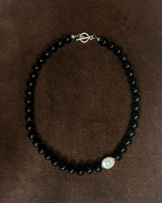 NORI ONYX NECKLACE